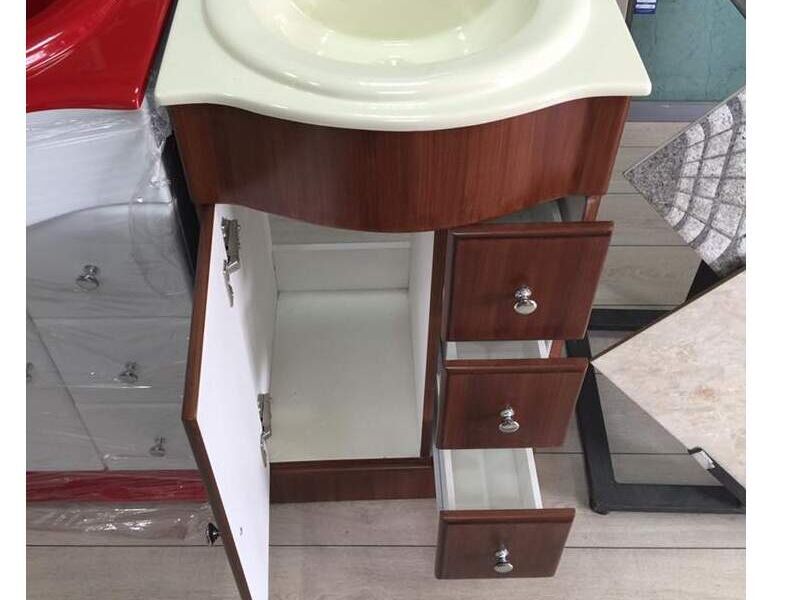 Mueble de baño con mármol Ecuador