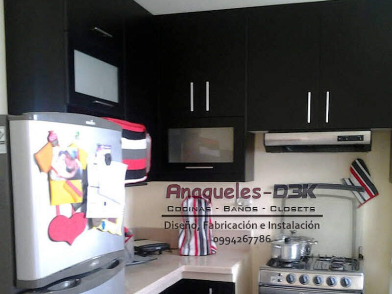 Anaqueles de cocina con diseño d3k Ecuador