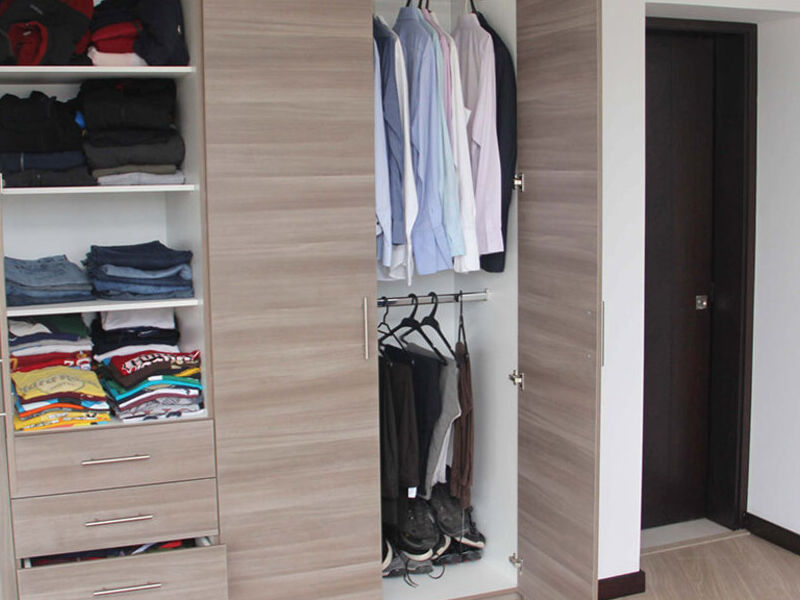 ARMARIO CON COMPARTIMENTOS QUITO Muebles Pradeco Construex